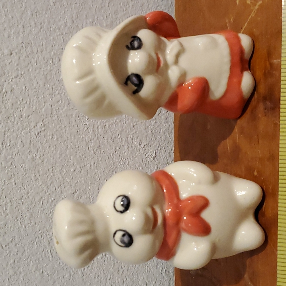 VINTAGE Pillsbury Dough Boy and girl Salt and Pepper set - VINTAGE / RARE